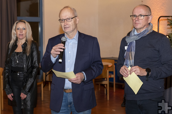 Mechernichs Bürgermeister Dr. Hans-Peter Schick dankte dem ASB für das besondere Engagement nach der Flut. Foto: Ronald Larmann/pp/Agentur ProfiPress
