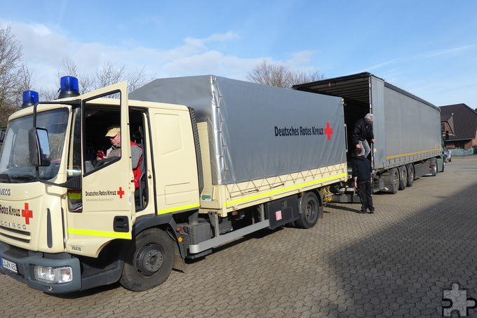 Auch das Rote Kreuz im Kreis Euskirchen hat unterstützt und Hilfsgüter zum Verladestützpunkt in Meckenheim geliefert. Foto: Rumänien Sunshine/pp/Agentur ProfiPress