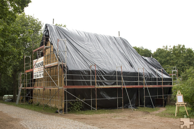 Bereits im September 2010 wurden schon einmal Fachwerkgebäude des Eifeler Freilichtmuseums in Mechernich mit Thermotharapie von Holzwürmern befreit. Foto: pp/Archiv ProfiPress