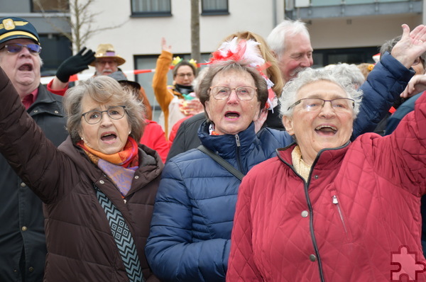 Auf dem Rathausplatz freuten sich die Jecken jeden Alters. Foto: Manfred Lang/pp/Agentur ProfiPress