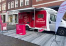 Das „Hörmobil“ der Firma Amplifon steht am Mittwoch, 9. August, von 9 Uhr bis 17 Uhr auf dem Bleibergplatz in Mechernich. Foto: Amplifon/pp/Agentur ProfiPress
