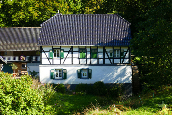 Die malerisch gelegene Vollemer Mühle von Kurt und Monika Junker ist ebenfalls Bestandteil der geführten Wanderung. Foto: privat/pp/Agentur ProfiPress