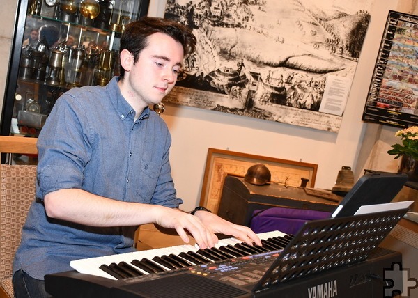 Musikalisch umrahmte der in der Region sehr bekannte junge Organist Pascal Lucke den Gottesdienst. Foto: Manfred Lang/pp/Agentur ProfiPress