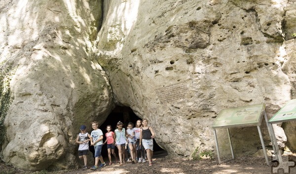 Auch Mechernich ist eine bedeutende Touristenstadt im Gefüge der Nordeifel Tourismus GmbH (NeT), hier die prähistorische Kakushöhle bei Dreimühlen. Allein das Rheinische Freilichtmuseum in Kommern zählt seit über 60 Jahren zwischen 200.000 und 300.000 Besucher pro Jahr. Archivfoto: Ralph Sondermann/pp/Agentur ProfiPress