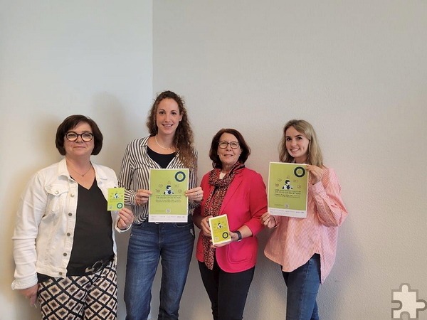 Die vier Bündniskoordinatorinnen des „Netzwerk Familie und Beruf im Kreis Euskirchen“ (v. l.): Sandra Schmitz, Laura Meyer, Ingrid Kloß, und Hannah Offermanns. Foto: Kreis Euskirchen/pp/Agentur ProfiPress