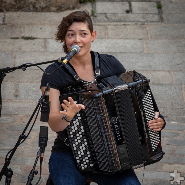 Am Samstag, 7. September, geht das „Hofkonzert im Licht bei Stein's“ um 20 Uhr in die fünfte Runde. Diesmal spielt wieder Cellistin Johanna Stein in zauberhaft beleuchteter Atmosphäre… Archivbild: pp/Agentur ProfiPress