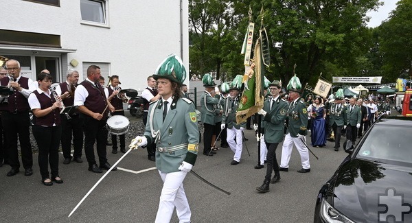 Mit einem großen Festzug, angeführt von Kommandant Björn Schäfer, Partys und Schießwettbewerben feierte die „St. Sebastianus Schützenbruderschaft Kommern“ wieder ihr großes Schützenfest. Foto: Henri Grüger/pp/Agentur ProfiPress