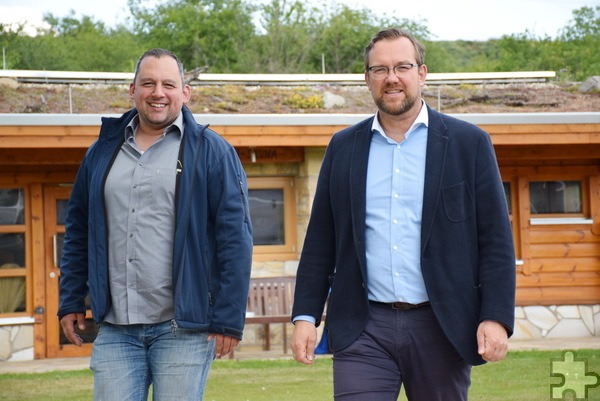 Die „Macher“ in der Freizeit Mechernich GmbH sind Erster Beigeordneter Thomas Hambach als Geschäftsführer und Christian Klein (l.) als Betriebsleiter. Hambach, der auch Stellvertreter von Bürgermeister Dr. Hans-Peter Schick als Chef der Mechernicher Stadtverwaltung ist, ist als einziger von Anfang an in der Führung der ETZ dabei. Archivfoto: pp/Agentur ProfiPress