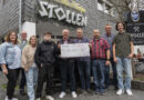 Spendenwillige Tipprunde: Nach einem guten Händchen während der Fußball-EM konnten in Kommern jetzt 610 Euro an Ralf Claßen, den Vorsitzenden der Mechernich-Stiftung übergeben werden. Foto: Ronald Larmann/pp/Agentur ProfiPress