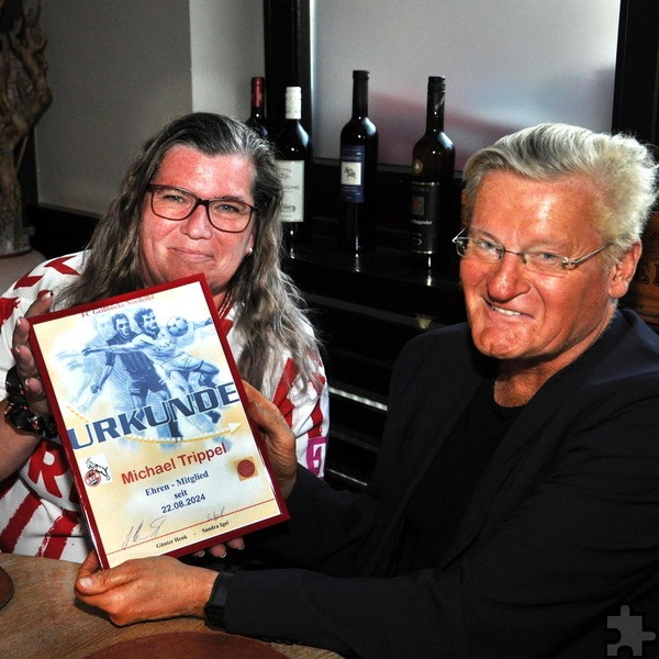 Michael Trippel freute sich über die Ehrenmitgliedschaft bei den Geißböcken Nordeifel. Foto: Reiner Züll/pp/Agentur ProfiPress