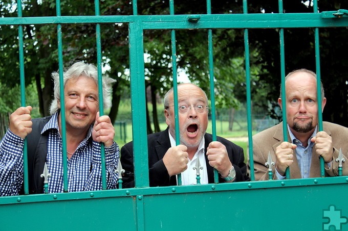 Kurz vor dem Ausbruch steht die berüchtigte „Eifel-Gäng“ mit Günter Hochgürtel, Manni Lang und Ralf Kramp (v.r.). Am 26 und 27. September werden sie zu Überfällen in Billig und Bergbuir erwartet. Foto: Steffi Lingscheid/pp/Agentur ProfiPress