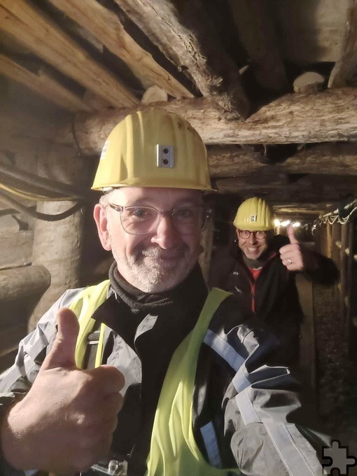 „Selfie“ in der Grube: Volker Zart (hinten) und Ingo Hochgürtel im Stollen der Zeche Neptun in Bochum. Foto: Ingo Hochgürtel/pp/Agentur ProfiPress