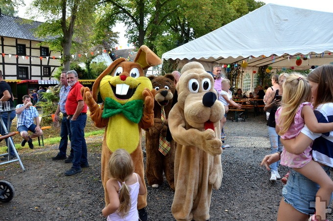 Gute Laune für die ganze Familie ist bei der Kinderkirmes in Lückerath garantiert. Am dritten Wochenende im September startet die 45. Auflage. Foto: Henri Grüger/pp/Agentur ProfiPress