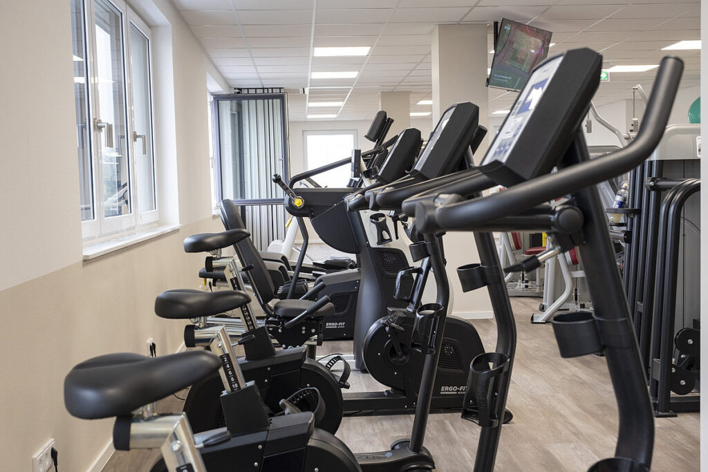 Im Mechernicher Physiotherapie-Zentrum setzen die verantwortlichen auf mechanische Technik. Die lässt sich individueller an die Bedürfnisse der Kunden und Patienten anpassen. Foto: Ronald Larmann/pp/Agentur ProfiPress