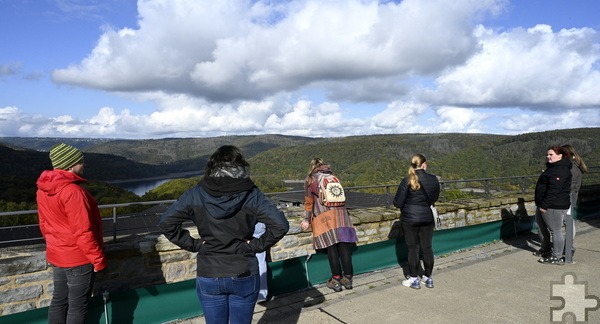 Es ging entlang der atemberaubenden Aussicht über den Rursee. Foto: Henri Grüger/pp/Agentur ProfiPress