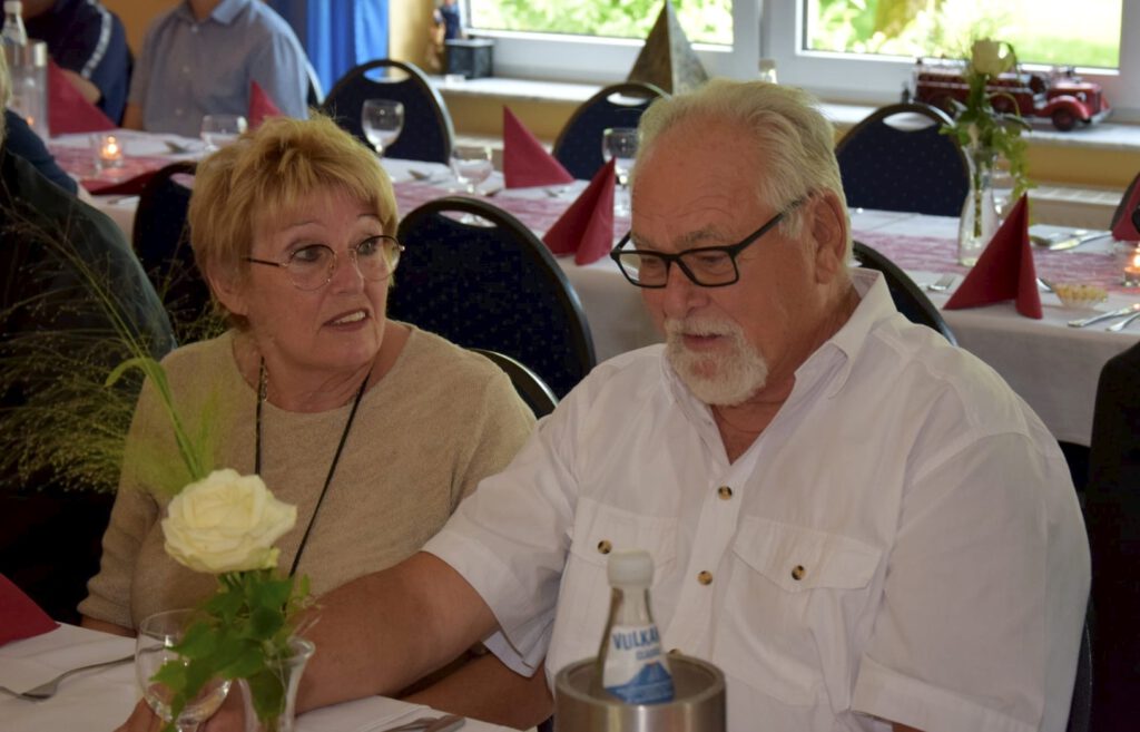 Ganz nach dem Spruch, der auch Udo Lindenberg zugeordnet wird: „Hinter jedem erfolgreichen Mann, steht eine starke Frau!“, sind Rita und Robert Ohlert offenbar ein gutes Team.