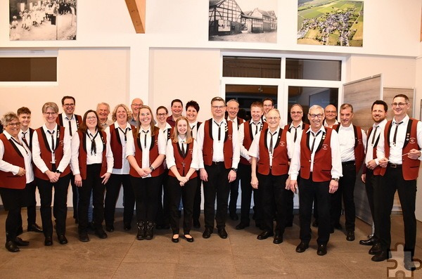 Die gut gelaunten Musiker/innen des Floisdorfer Musikverein „Cäcilia“ im Jubiläumsjahr 2023. Foto: Manfred Lang/pp/Agentur ProfiPress