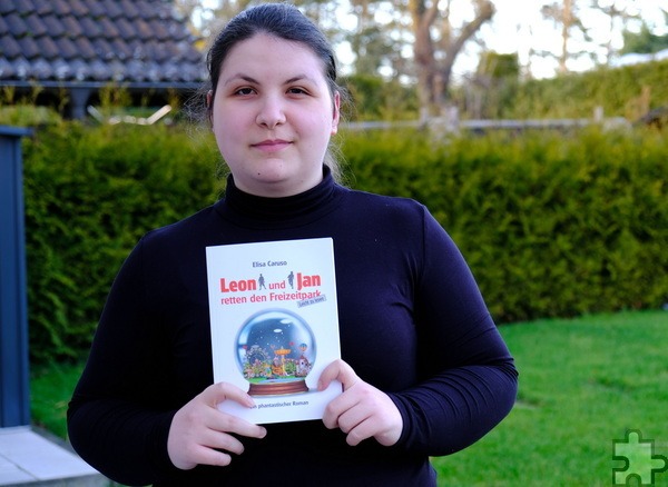 Der spannende Debütroman „Leon und Jan retten den Freizeitpark“ der jungen Autorin Elisa Caruso (20) aus Weiler am Berge erschienen. Foto: Thorsten Wirtz/pp/Agentur ProfiPress