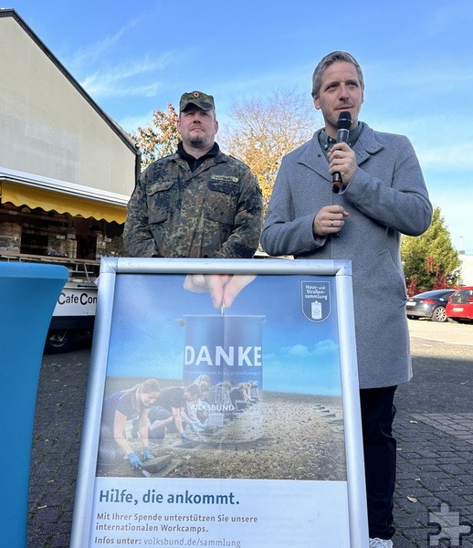 Der Mechernicher Stadtverbands-Vorsitzende und Bürgermeister Dr. Hans-Peter Schick dankte allen herzlich, „die sich für die gute Sache eingesetzt und engagiert haben“. Foto: Sven Gnädig/Kreis Euskirchen/pp/Agentur ProfiPress