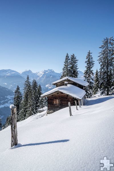 Zwei Hütten im Schnee: „Schäfer-Reisen“ lädt vom 9. bis 15. März ins „Wintermärchen“ nach Südtirol. Foto: Veranstalter/pp/Agentur ProfiPress