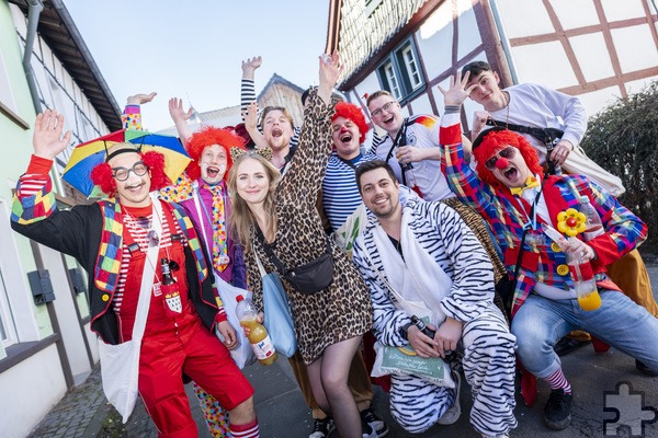 Mit wilden Tieren und Clowns erweckte die Maijugend Kommern einen jecken Circus zum Leben. Foto: Ronald Larmann/pp/Agentur ProfiPress