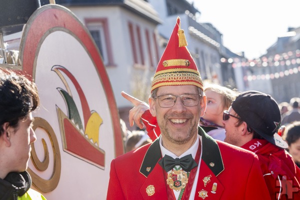 Strahlender Zugleiter: Frank Schmitz konnte vollends zufrieden sein mit dem Ablauf. Er hatte für Bauer Thomas, den etatmäßigen Zugleiter, in diesem Jahr übernommen. Foto: Ronald Larmann/pp/Agentur ProfiPress