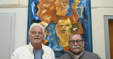 Floisdorfer Künstler-Urgestein Franz Kruse beschenkt die Mechernicher Hilfsorganisation mit passender Bilderreihe