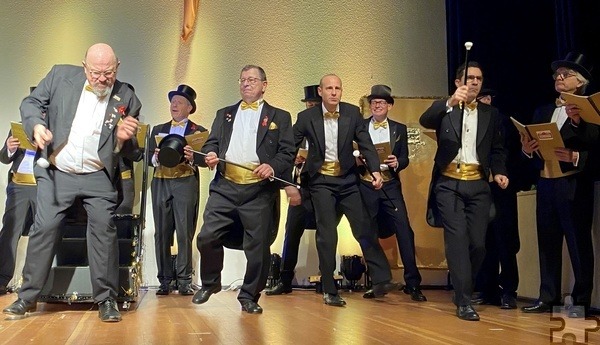 „Eufonia“, das bekannte kabarettistisch-musikalische Varieté-Ensemble aus Brühl, singt und spielt am 30. Mai zugunsten des Mechernicher Hospizes „Stella Maris“ in der Aula des Schulzentrums. Fotos: Veranstalter/pp/Agentur ProfiPress