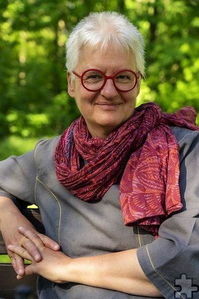 Die freischaffende Künstlerin und Diplom-Grafikdesignerin Jutta Höfs wurde 1965 in Schleiden geboren. Sie lebt und wirkt in Viersen. Foto: Veranstalter/pp/Agentur ProfiPress