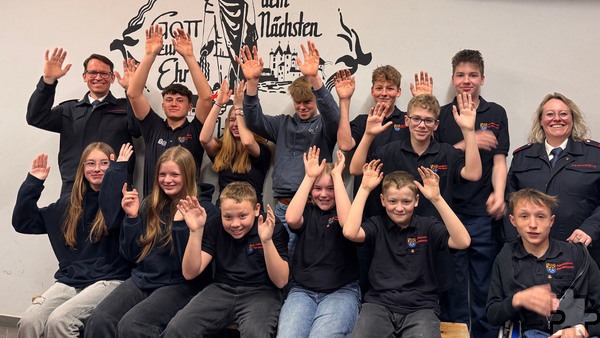 Die Jugendfeuerwehr ist stark aufgestellt: Sechs Mädchen und zwölf Jungen engagieren sich in der Nachwuchsabteilung. Foto: Marco Kaudel/pp/Agentur ProfiPress