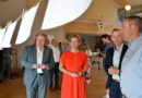 MdL Klaus Voussem (v. l.), Dodo-Geschäftsführer Tobias Heidemann und der Vereinskartellvorsitzende Jens Breuer freuten sich über den Besuch von NRW-Ministerin Ina Brandes. Foto: Cedric Arndt/pp/Agentur ProfiPress