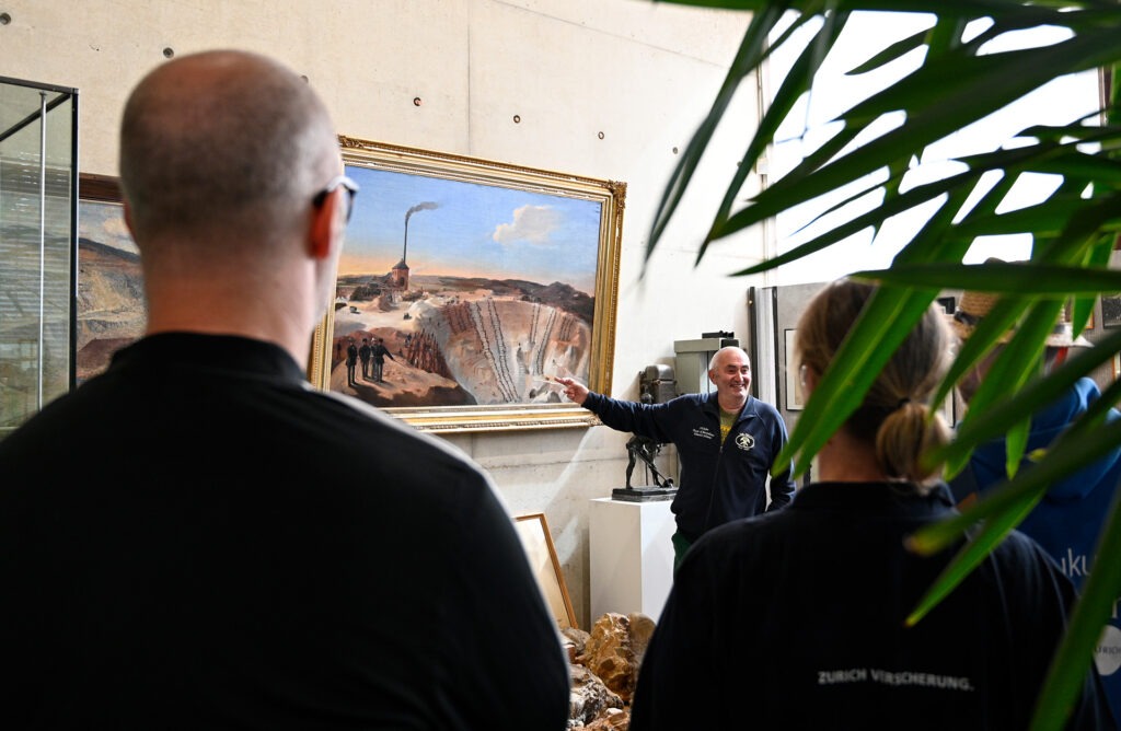 Gemalt im Jahre 1854 zeigt diese Gemälde den harten Arbeitsalltag am Mechernicher Bleiberg. Foto: Henri Grüger/pp/Agentur ProfiPress
