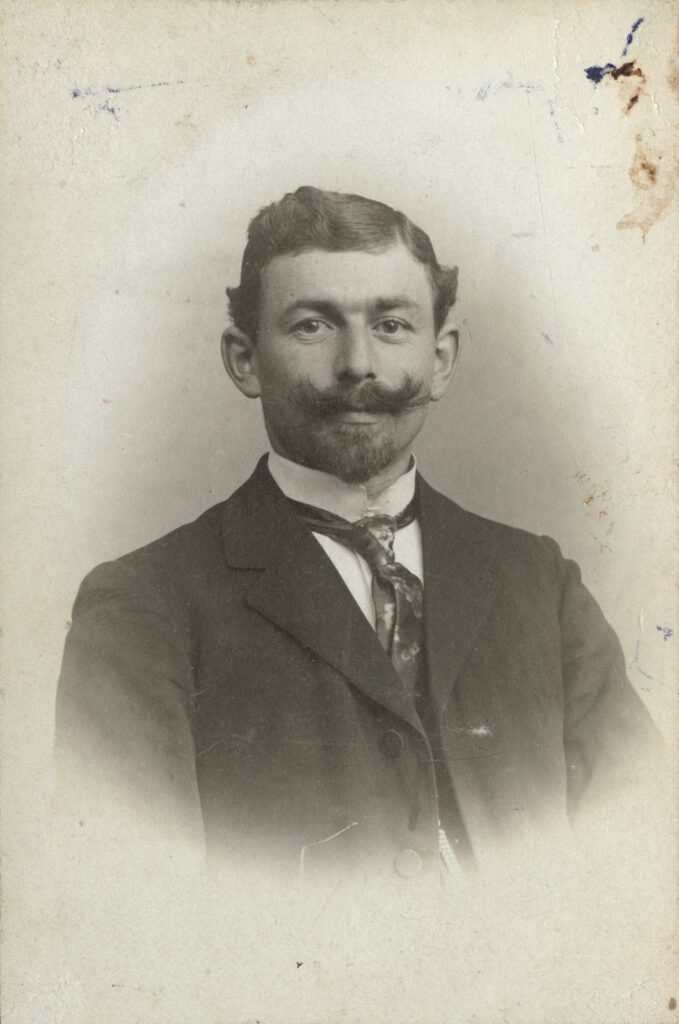 Jackys Großvater Louis Zimmermann diente im Ersten Weltkrieg als Sanitäter und erhielt dafür das Eiserne Kreuz. Zufällig heißt der heutige Wohnort seiner Enkelin „Louisville“. Foto: Privat/pp/Agentur ProfiPress