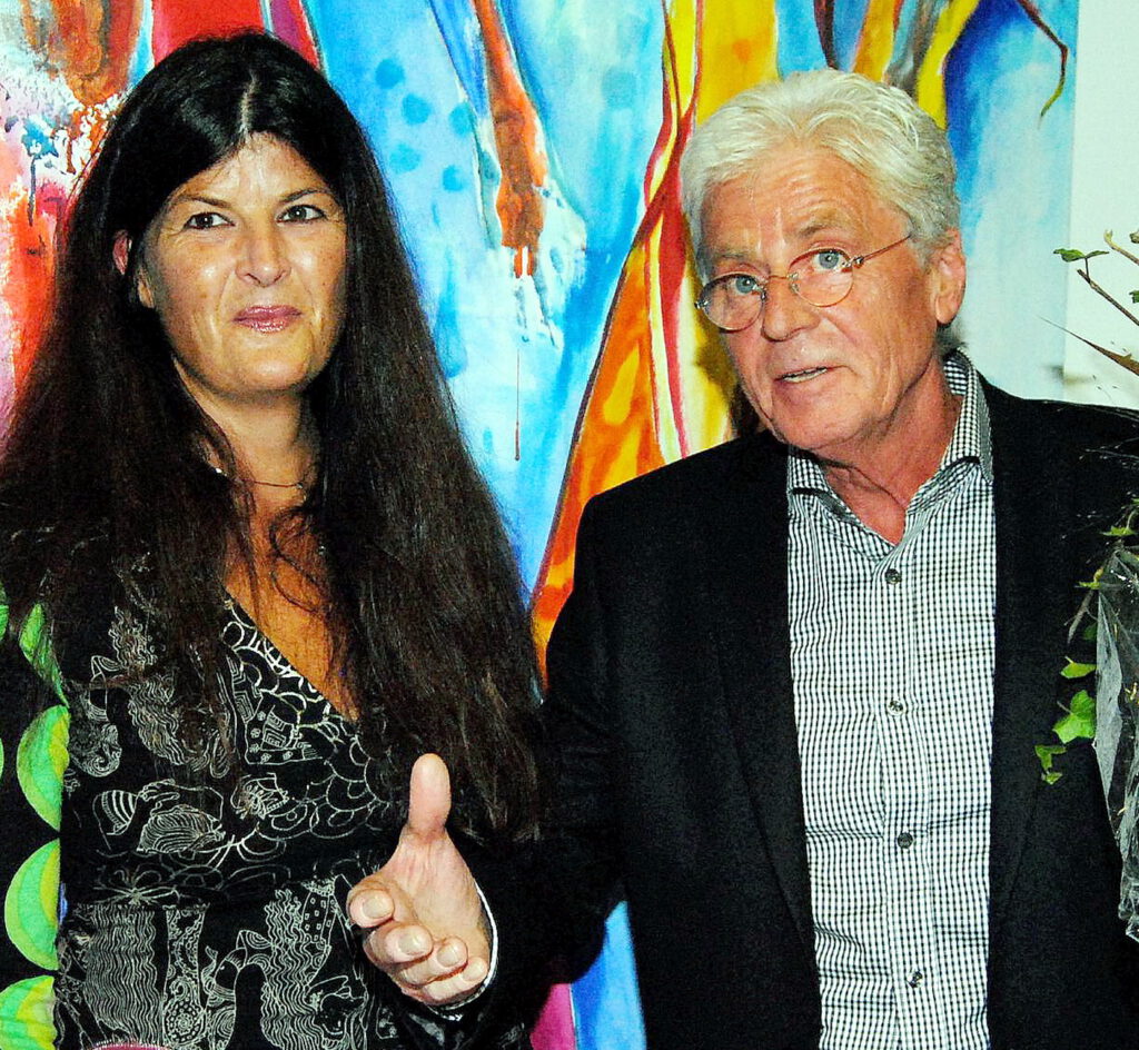 Am Rande einer der ersten Vernissagen nach Eröffnung der „Galerie im Rathaus“: Der Kurator mit der Journalistin Claudia Hoffmann. Archivfoto: pp/Agentur ProfiPress