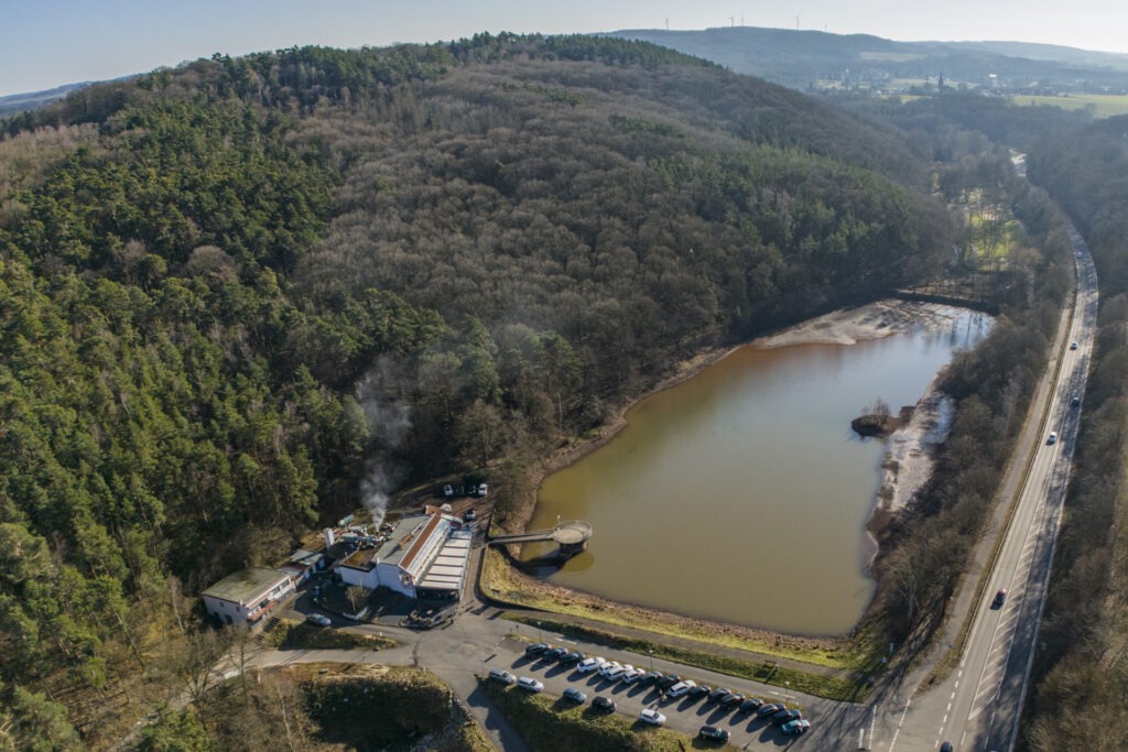 Genehmigung erteilt: In diesen Tagen beginnt die Entleerung des Kommerner Mühlensees. Nach Trockenlegung und Vertiefung soll es ein tierfreundliches Hochwasserrückhaltebecken werden. Foto: Ronald Larmann/pp/Agentur ProfiPress