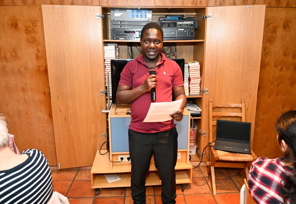 Seminarist Elijah Oriokot aus Uganda betonte: „Jedes Mal, wenn ich zur Communio gekommen bin, habe ich mich wie neu geboren gefühlt.“ Foto: Henri Grüger/pp/Agentur ProfiPress