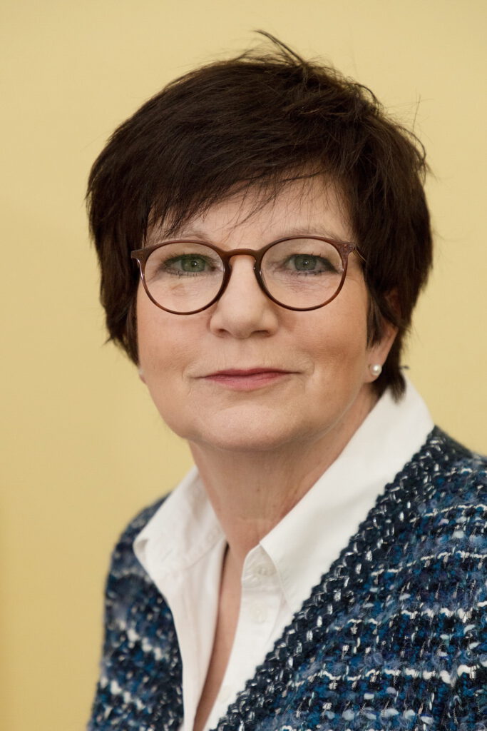 Spitzenjournalistin und Wirtschaftsexpertin: Dr. Ursula Weidenfeld stammt aus Kommern und fand in Mechernich zaghaft erste urbane Lebensformen. Foto: Marc Darchinger