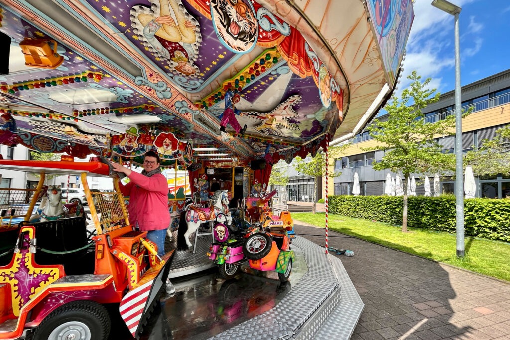 Mechernich feiert von 5. bis 8. September seine traditionelle Herbstkirmes mit zahlreichen Attraktionen wie dem Kinderkarussell. Erstmals werde es auch ein Festzelt geben. Archivfoto: Ronald Larmann/pp/Agentur ProfiPress