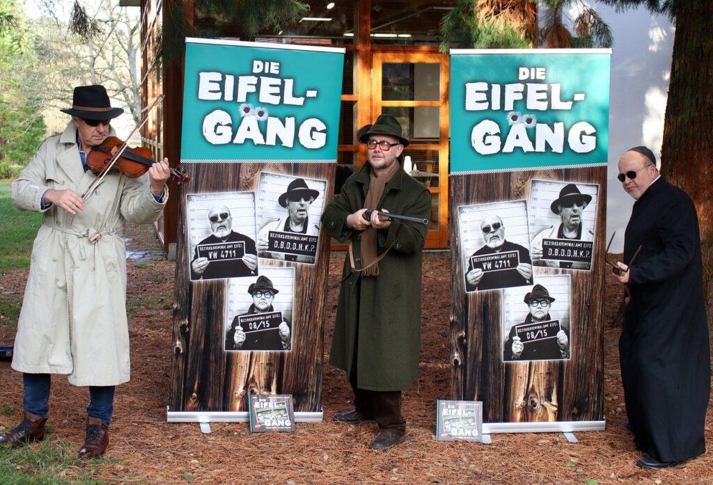 Manni Lang (von rechts), Ralf Kramp und Günter Hochgürtel, der personifizierte Schrecken der Nordeifel, treten am Freitag, 7., und Samstag, 8. November, jeweils ab 20 Uhr im Saal Gier in Kall und im Saal Stahl in Bassem in Aktion. Archivfoto: Tom Schmitz/pp/Agentur ProfiPress