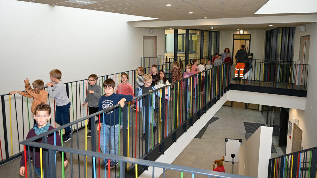 Das erste große Abenteuer war die Erkundung des weitläufigen Schulgebäudes. Foto: Henri Grüger/pp/Agentur ProfiPress