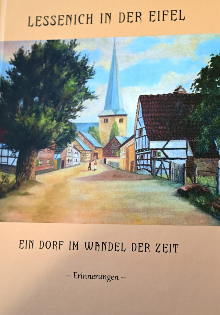 Bis 1940 war es Brauch, dass die Kommunionkinder aus Lessenich auf die Burg Zievel eingeladen und dort bewirtet wurden. Diese Aufnahme entstand vermutlich 1931. Repro: ml/pp/Agentur ProfiPress