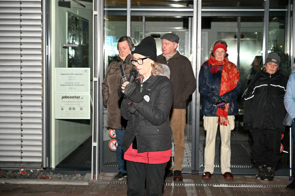 Sabine Henze berichtete von ihren emotionalen Begegnungen mit einer Holocaust-Überlebenden. Foto: Henri Grüger/pp/Agentur ProfiPress