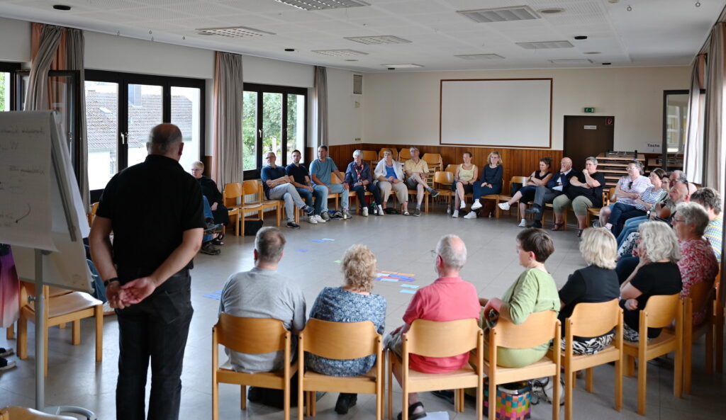 Im „Pastoralen Raum St. Barbara Mechernich“ haben sich bereits zwischen 50 und 60 „Orte von Kirche“ in einer Vollversammlung zusammengetan, die seit zwei Jahren tagen und beraten. Archivfoto: Manfred Lang/pp/Agentur ProfiPress