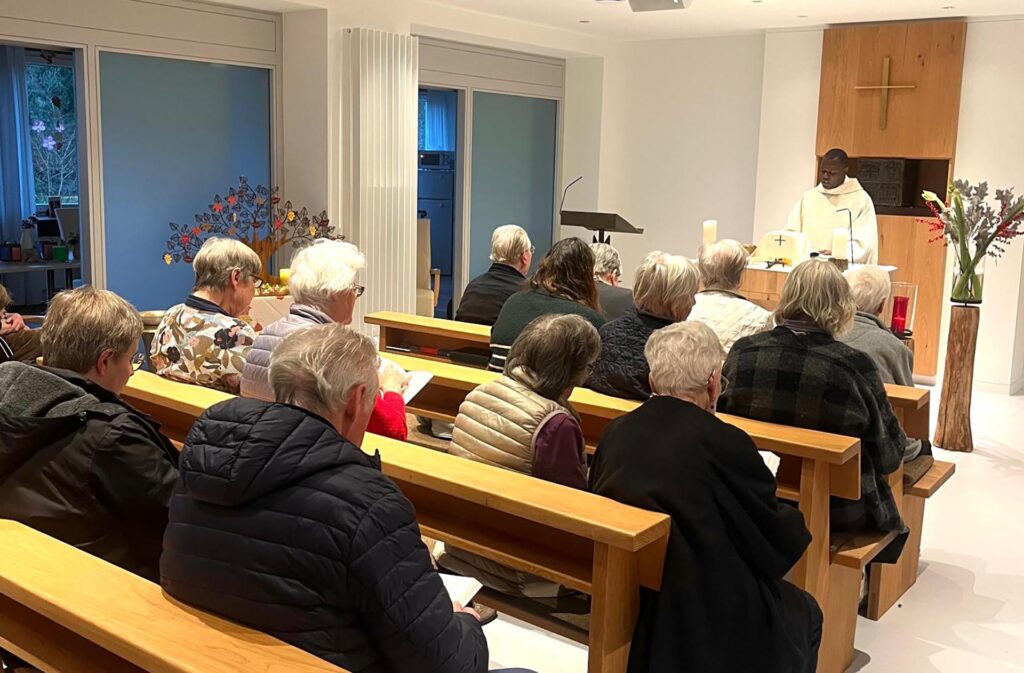 Auch in diesem Jahr fanden Gedenkgottesdienste für verstorbene Bewohnerinnen und Bewohner des Sozialwerk Communio in Christo e.V. in Mechernich und Blankenheim statt. Foto: Sozialwerk Communio in Christo e.V./pp/Agentur ProfiPress
