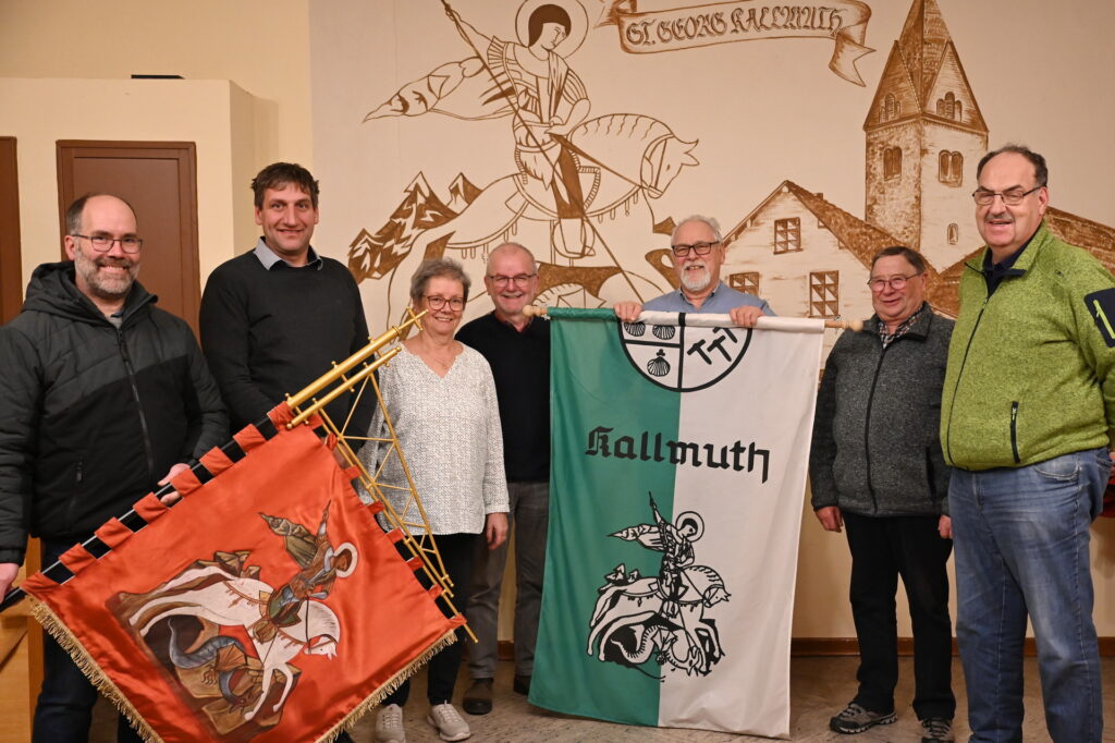 Frühzeitig tagte jetzt der Wallfahrtsausschuss der Kallmuther Sankt-Georgs-Pfarrei zur Vorbereitung des 72. Sankt-Georgs-Rittes am 1. Mai 2026 (v.l.) mit Stefan Weingartz, Andreas Schmitz, Rita Breuer, Gerhard Mayr-Reineke , Robert Ohlerth, Hubert Hufschmidt und Dietmar Evertz. Foto: Manfred Lang/pp/Agentur ProfiPress