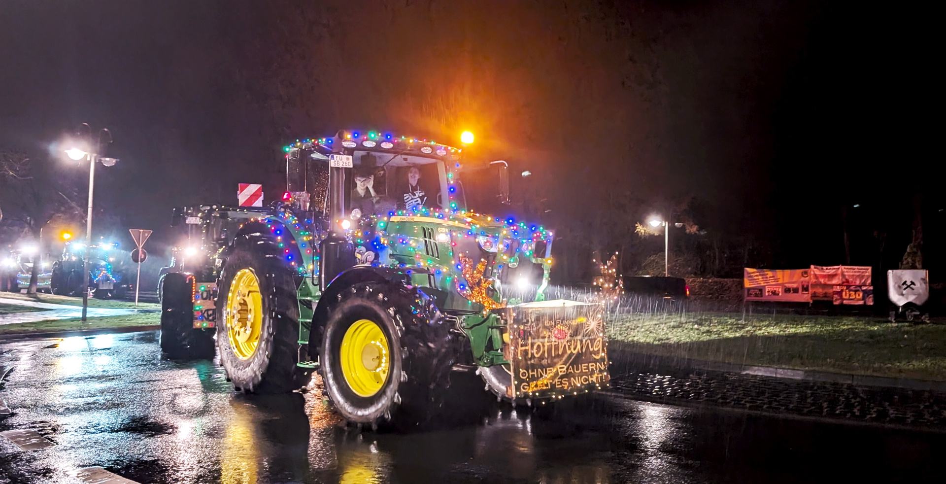 „Ohne Bauern geht es nicht“, war auf den Plakaten der Landwirte zu lesen. Foto: Steffi Tucholke/pp/Agentur ProfiPress