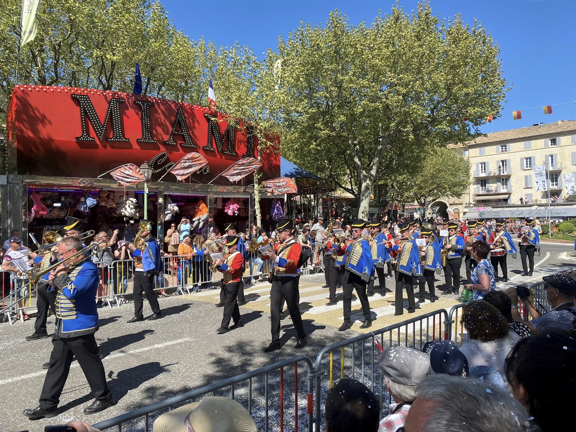 Big Band will gröĂer werden