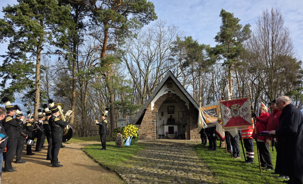 Die St.-Barbara-Kapelle wurde zwischen 1958 und 1962 von ehemaligen Bergleuten der Barbarabruderschaft errichtet. Sie wurde am 25. August 1962 auf dem Schimmelsberg (heute Mechernich-Nord) eingeweiht. Das Grundstück wurde der Bruderschaft von dem Landwirt Leo Mainz geschenkt. Foto: Manfred Lang/pp/Agentur ProfiPress