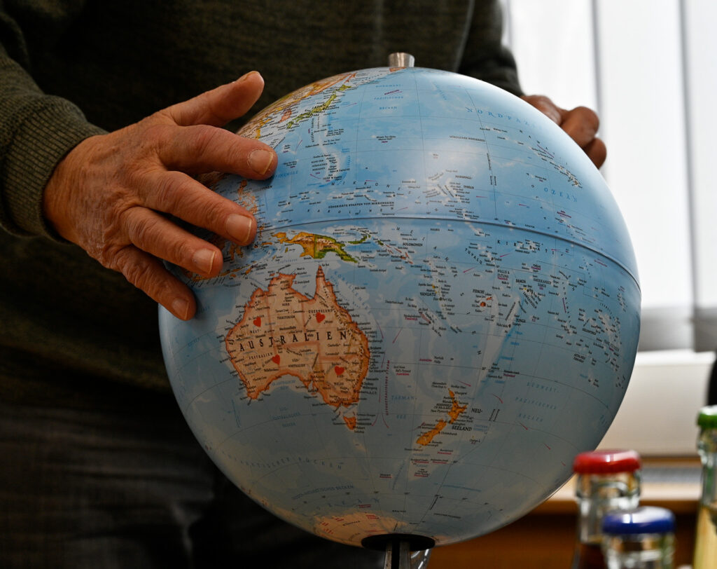 Sogar in Australien finden sich auf dem DKMS-Globus Herzen, die für gerettete Menschenleben dank Stammzellspenden durch die Hilfsgruppe stehen. Foto: Henri Grüger/pp/Agentur ProfiPress