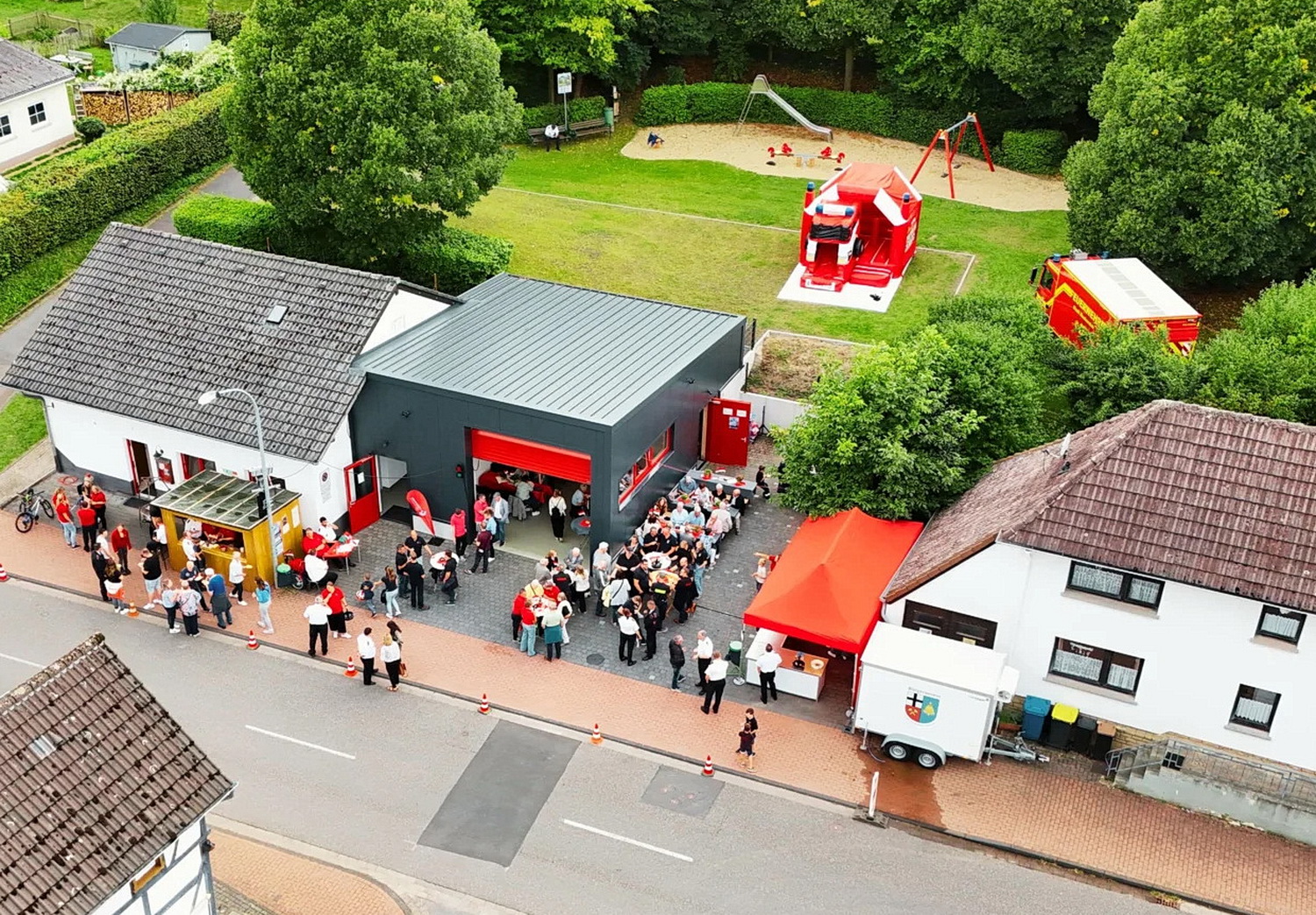 Eiserfey feiert 90 Jahre Feuerwehr